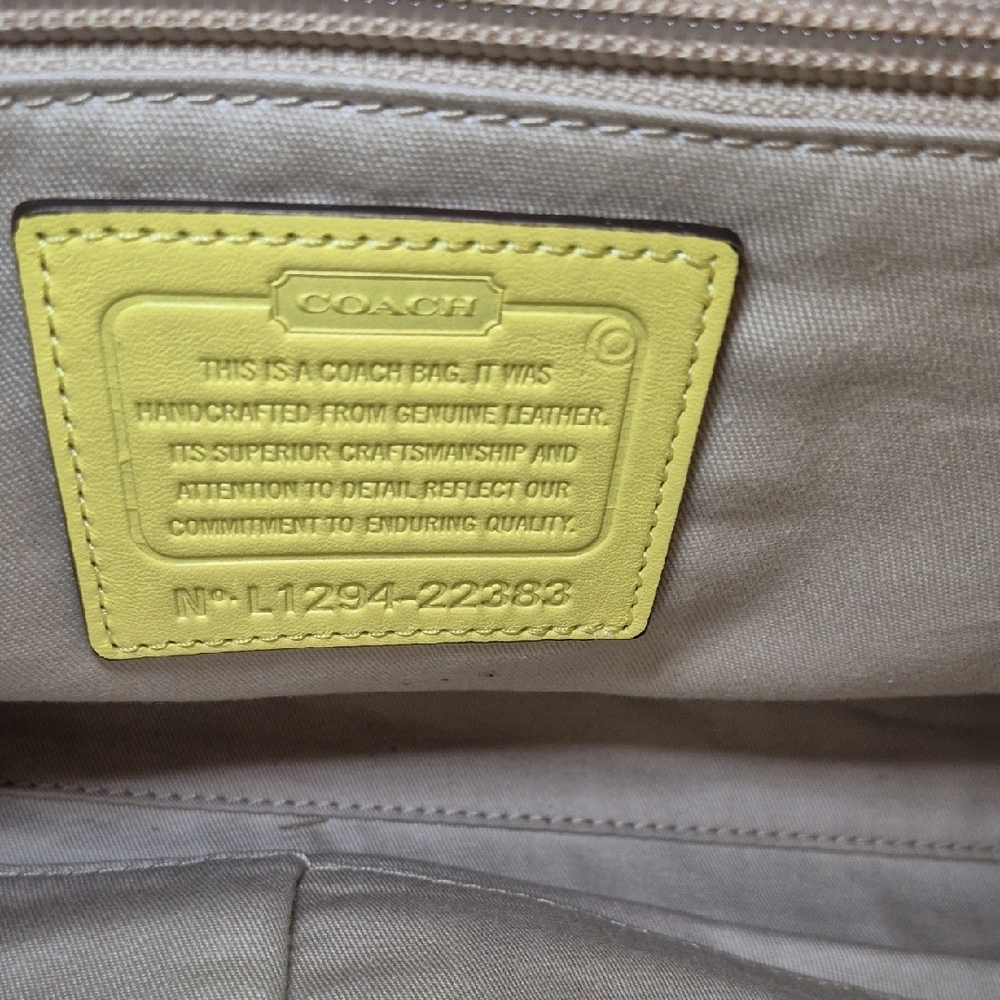 Coach Legacy Glove Tanned Leather Crossbody - Picture 11 of 12